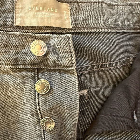 👖 Everlane The ’90s Cheeky Jean in Washed Black
Size 26 Crop Excellent Condition - Picture 7 of 8